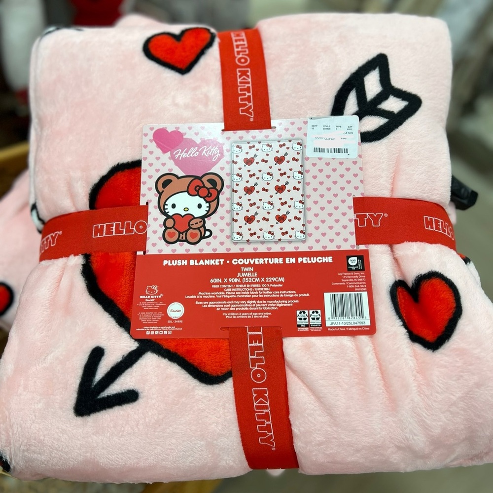 Hello Kitty Pink Heart Valentines 💘 Plush Blanket Twin